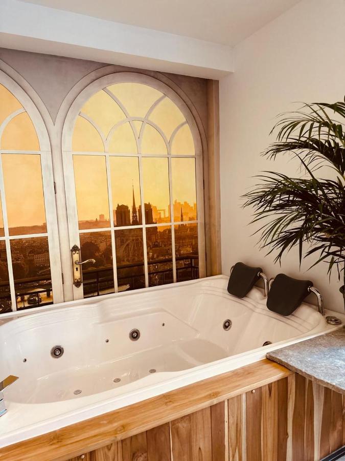 Suite Deluxe con Jacuzzi Privado, Calle 85, Zona T - 3
