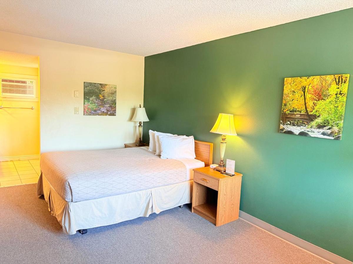 Timbers INN and Suites — photo 11