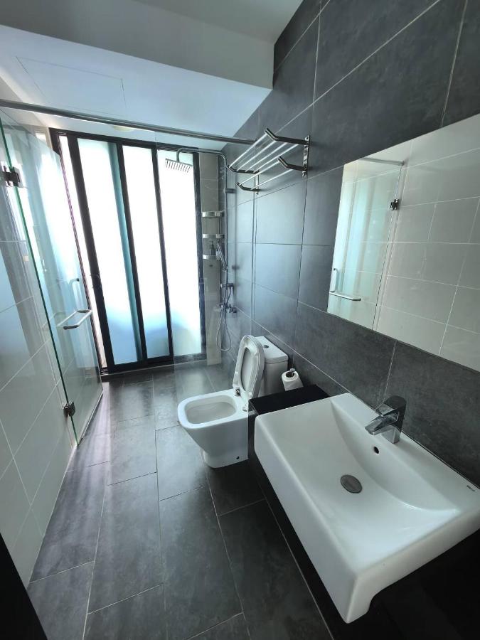 Almas Suites Puteri Harbour 1 Bedroom with Balcony by 9 Sands - 3