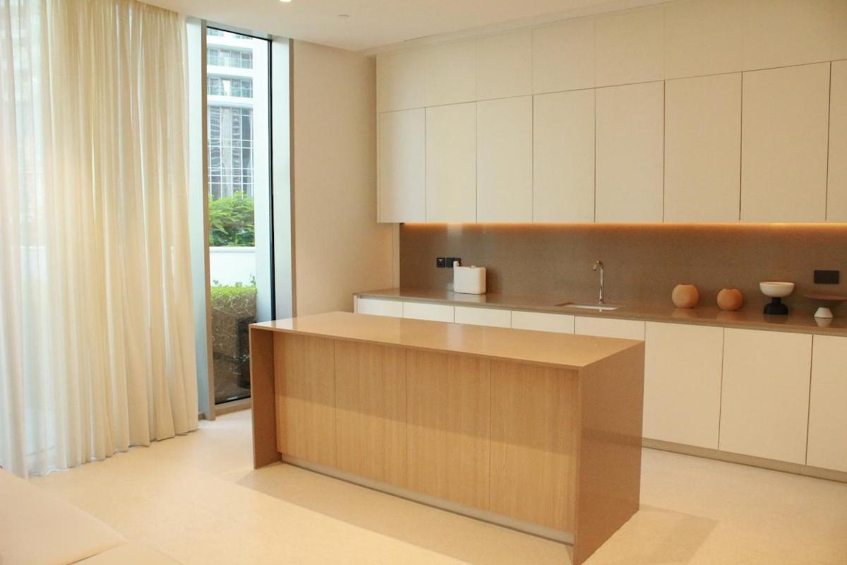 Next to Burj Khalifa 5 Mins Walk To Dubai Mall - 3