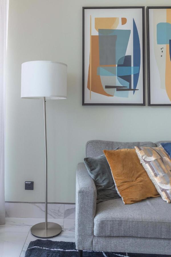 Frank Porter - J One Tower, Buisness Bay - 4