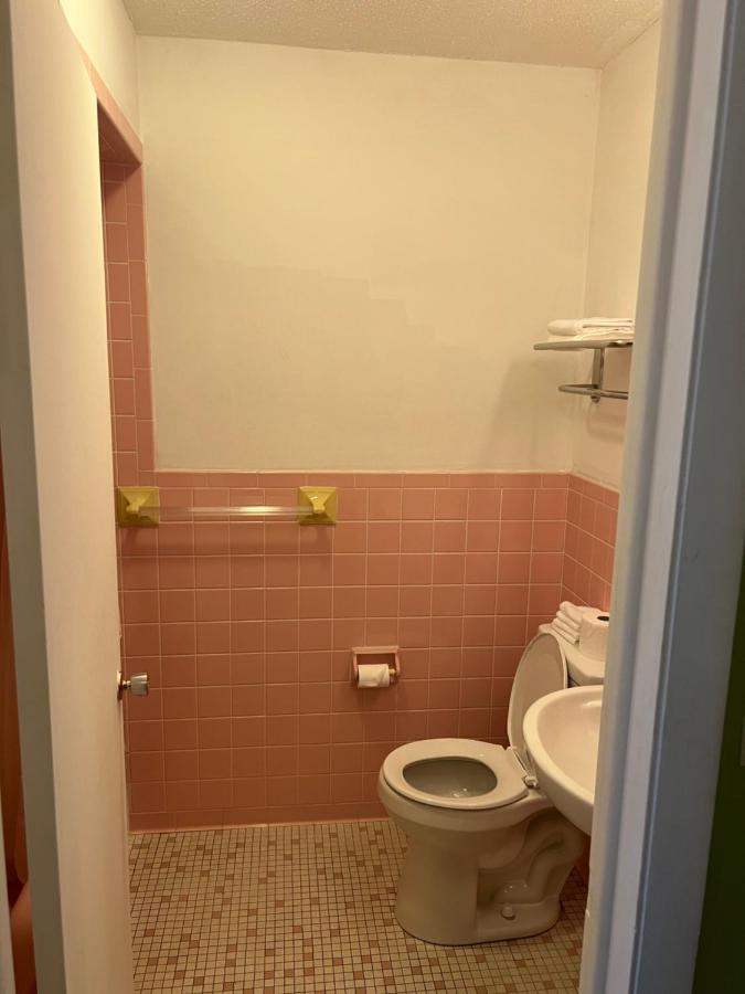 Grand Lake Hotel — photo 21
