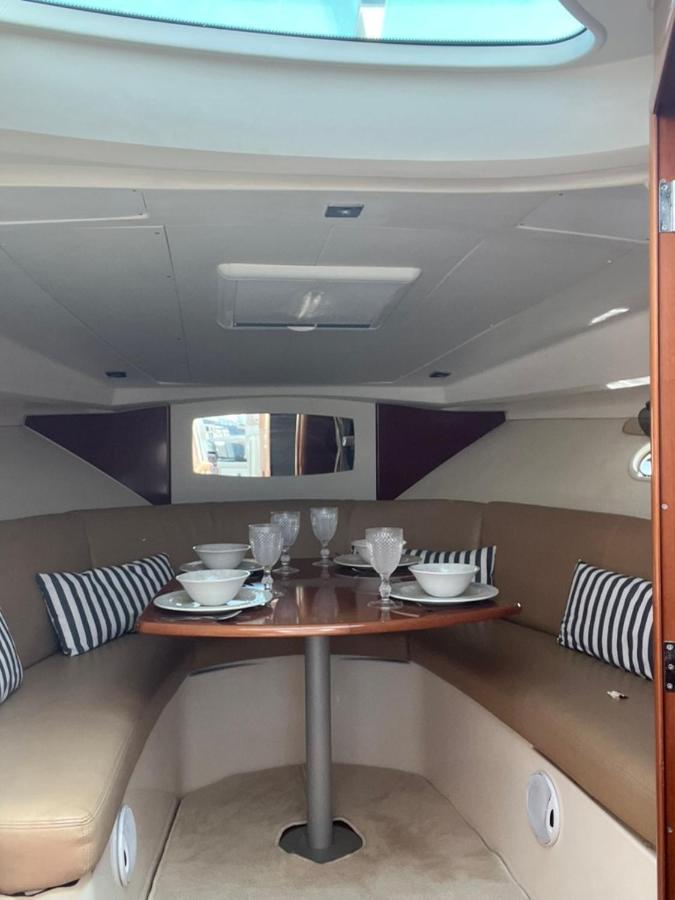 Sea Bloom II - Night in a Fancy Speedboat - 5