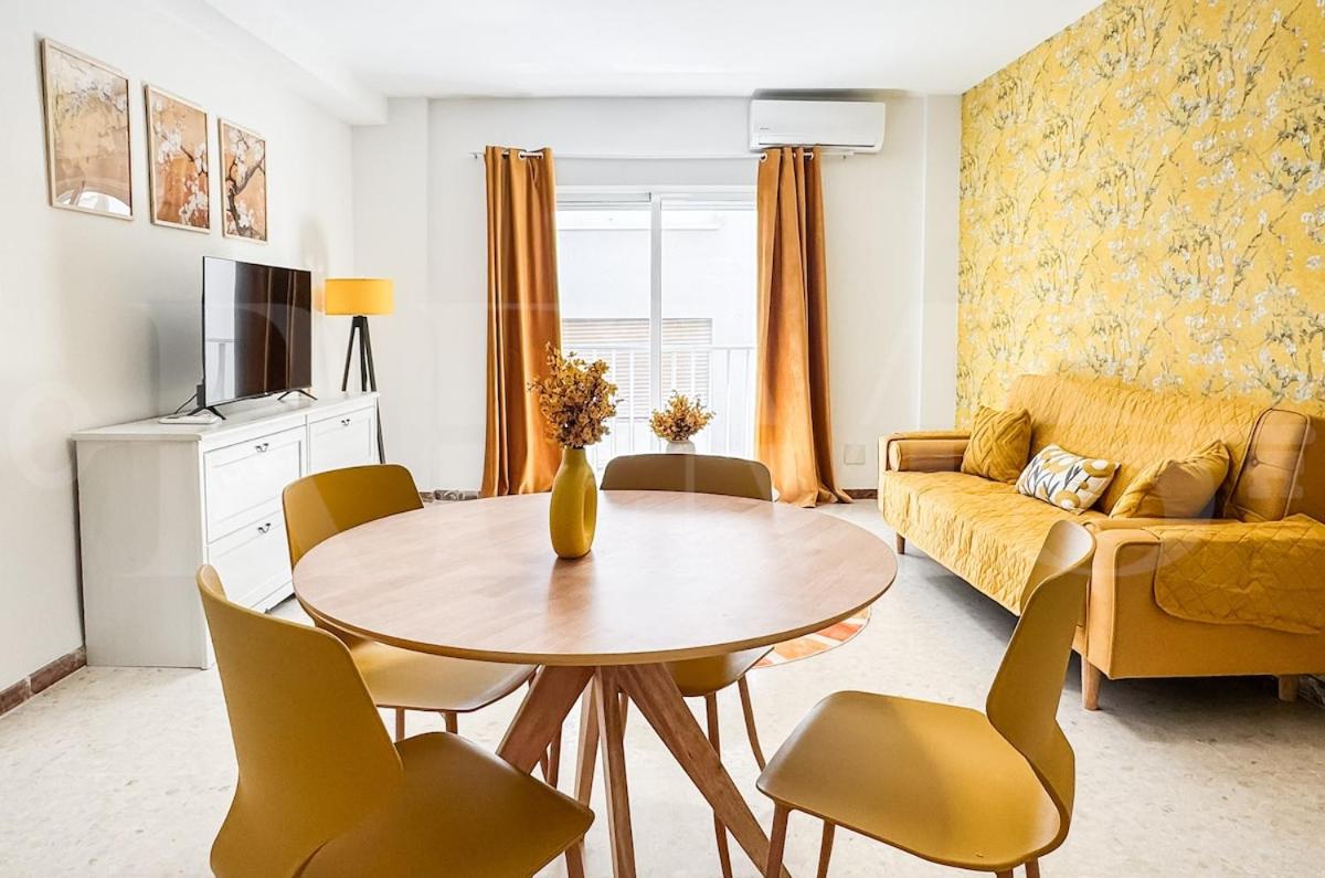 Historic Center Apartment with Balcony REMS - 5