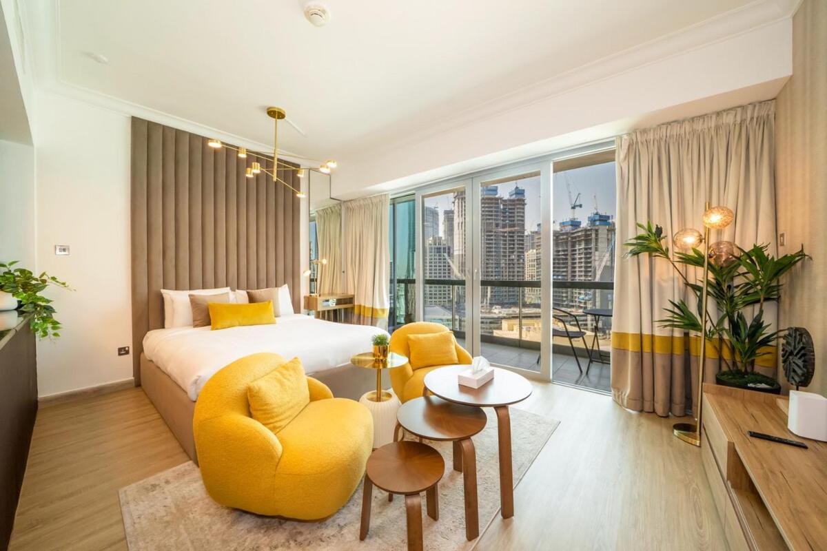 Stylish Studio Steps from Burj Khalifa Fountains