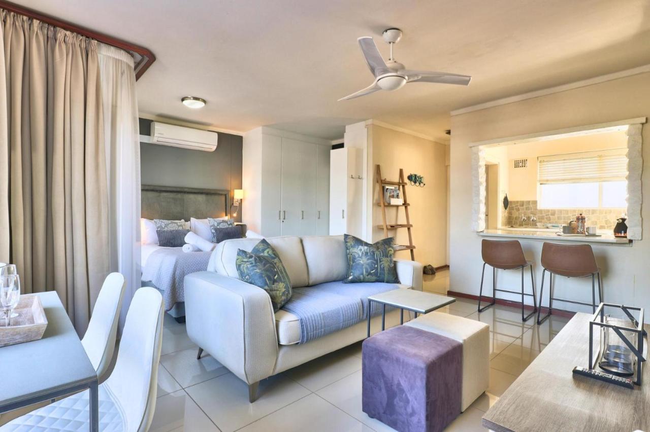 Cascades Sunny Studio with views - 4