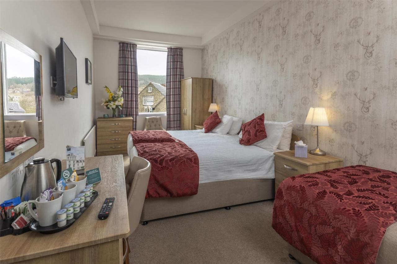 Family Room with One Double Bed and One Single Bed - Non-Smoking