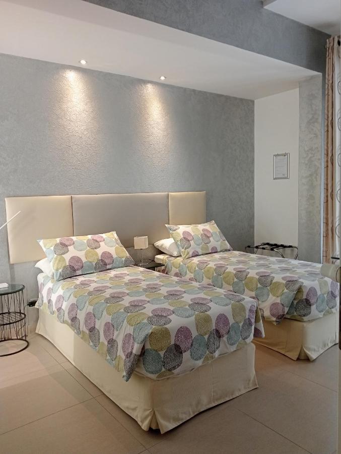 TEMPORARY HOME ROMA - 2