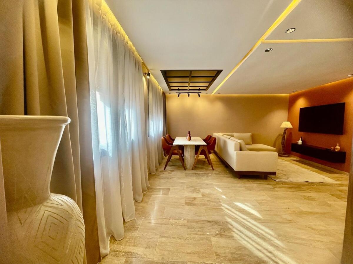 Gueliz Terracotta Stay - 2 BR & Cozy Balcony