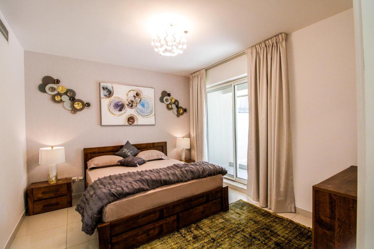 Yogi - 1BR JLT - Wraparound Balcony & Terrace - 2