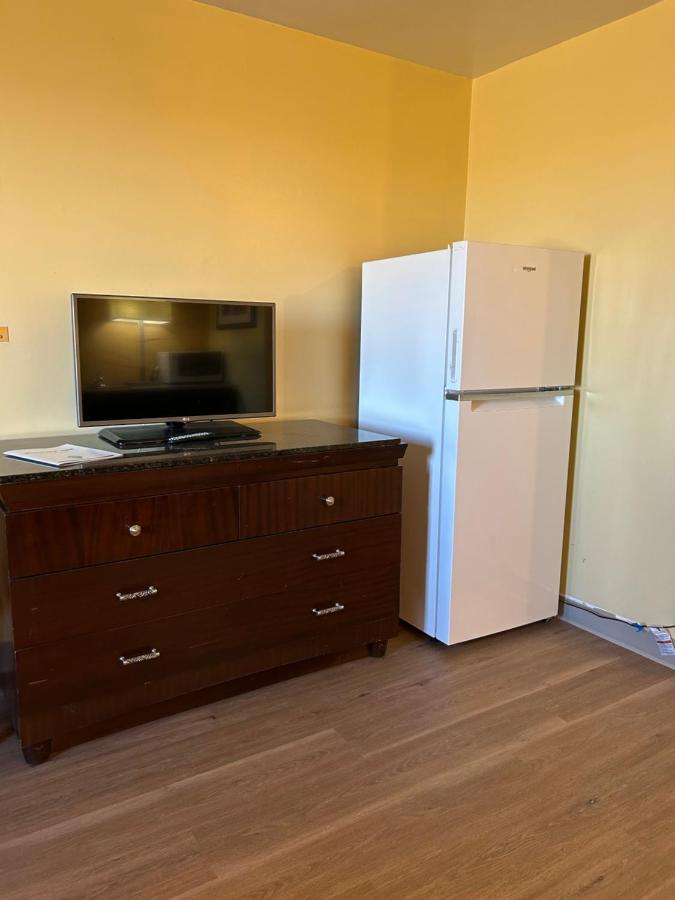 Budget Inn — photo 19