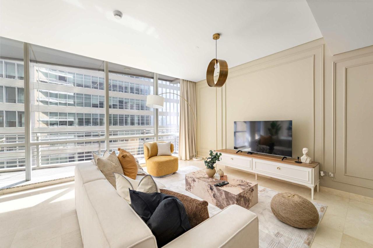 Silkhaus Vacation Homes Cityscape 2BR in DIFC Prime location - 4