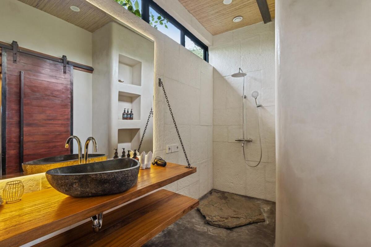 Exclusive 4BR Villa Kito - Cinema, Sauna, Yoga and Pool - 3