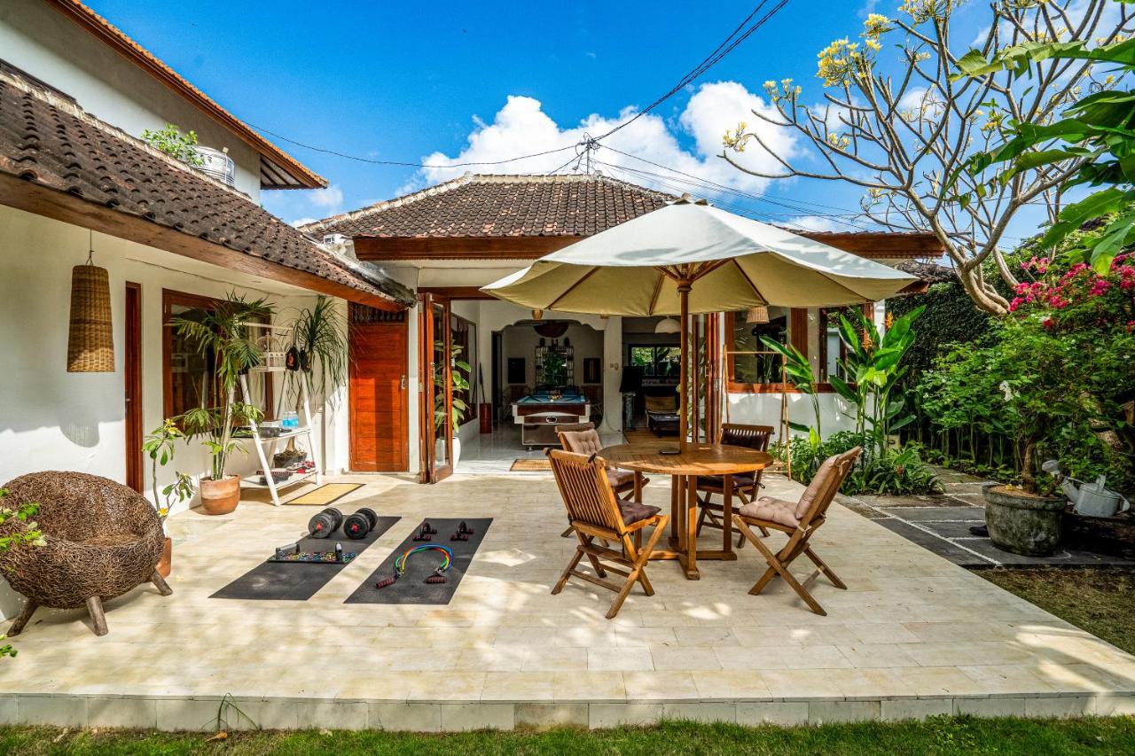 Spacious 2BR Villa Madeus with Gym Corner, Private Pool, Garden & Billard in Canggu -Bali - 4