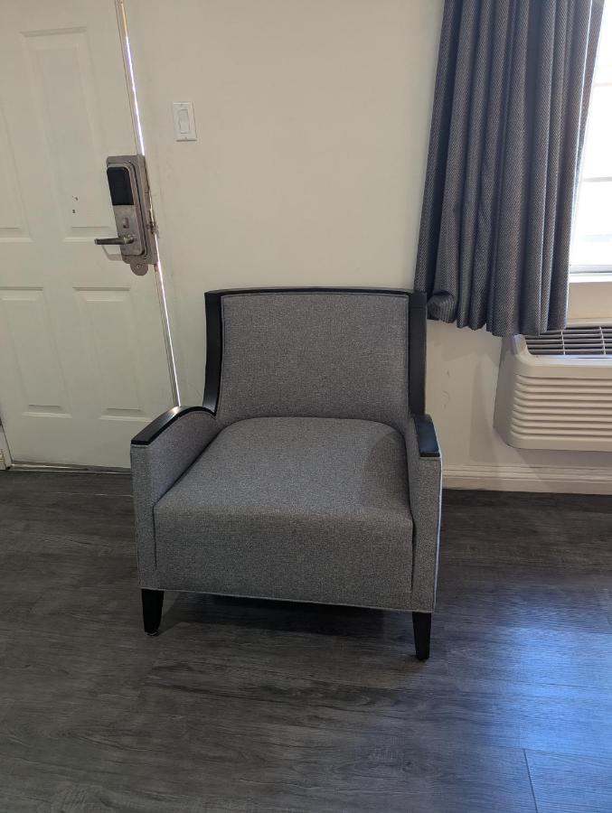 Airport Motel — photo 16