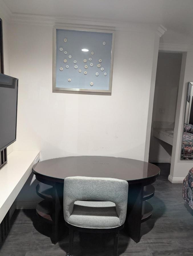 Airport Motel — photo 14