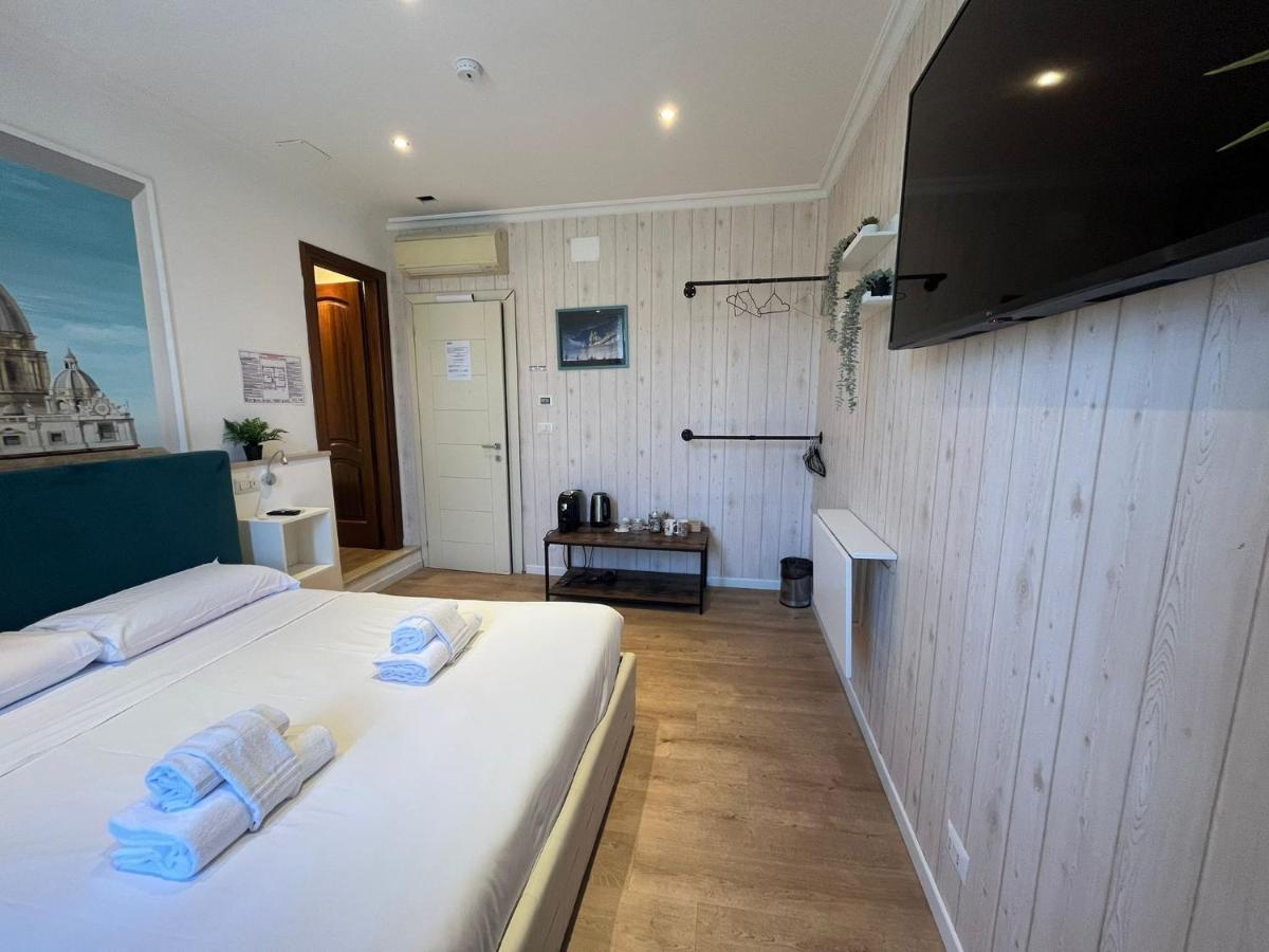 Cavalleggeri Guesthouse, Opposite St Peter's Basilica whit Private Rooms - 5