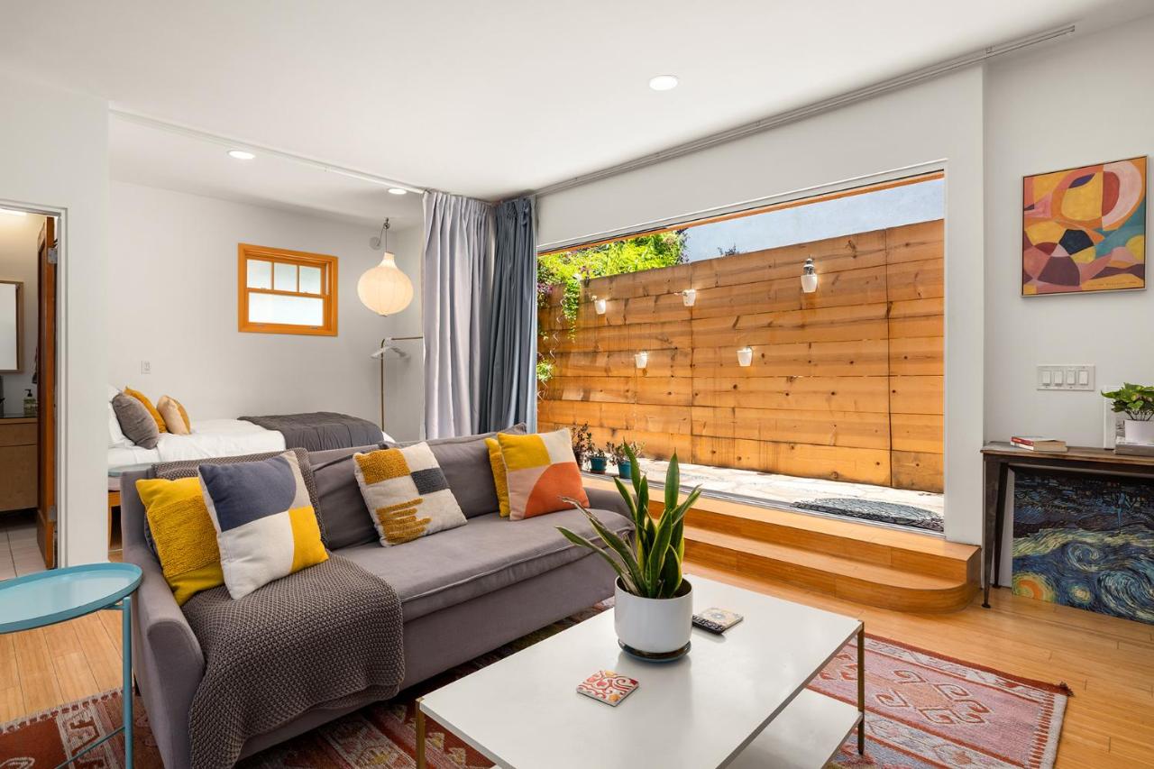 Artsy Venice Beach Canals Studio w/Rooftop & Sauna - 2