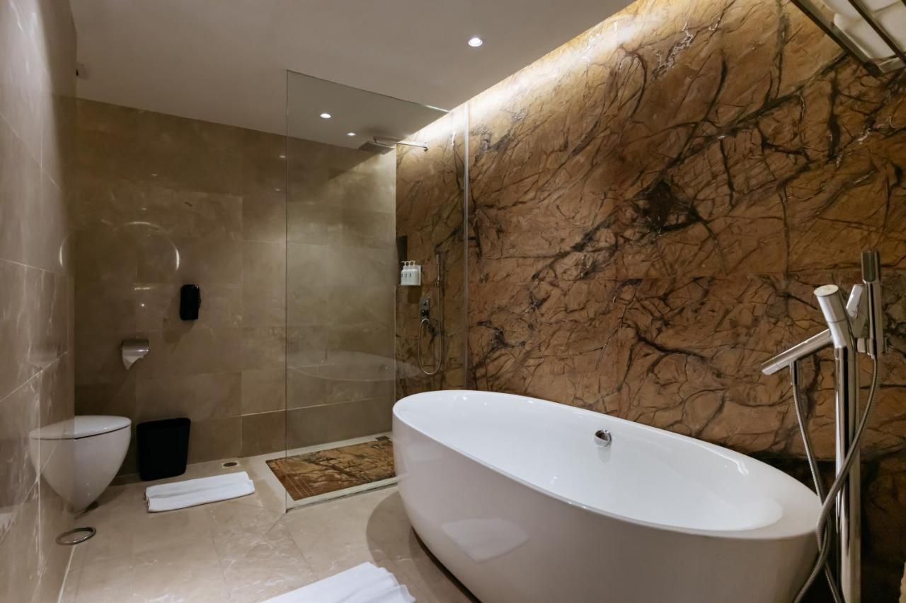Swiss-Belhotel Harbour Bay - 4