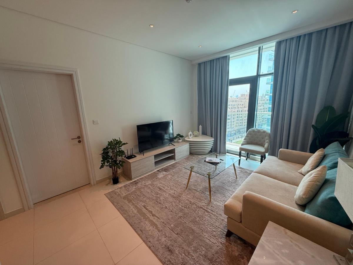 Highend Seven Palm 1BR Private Beach and Infinity Pool - 5