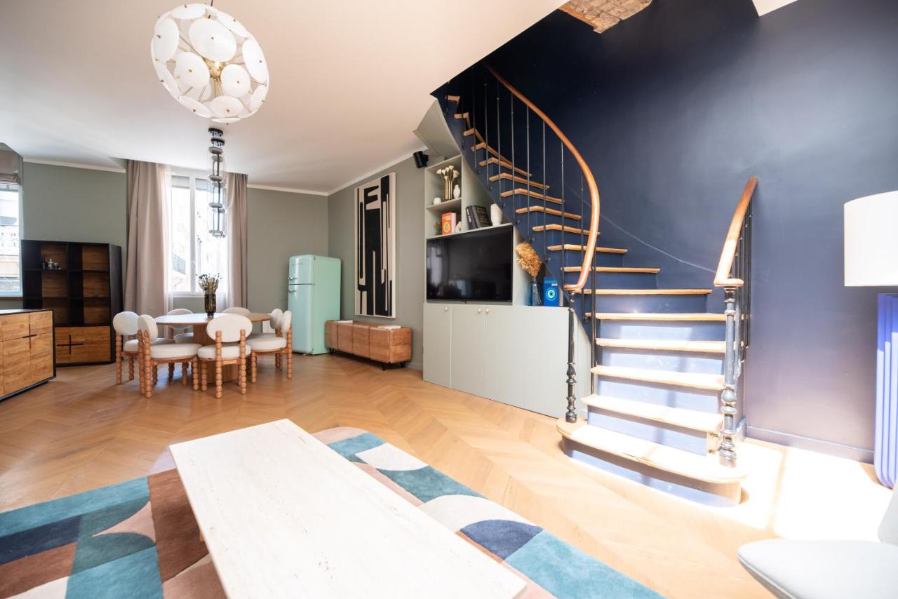 Stylish Duplex in Paris' Center - 5