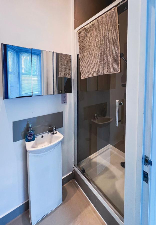 3-Bed Maida Vale Flat Perfect for Relocations - 3