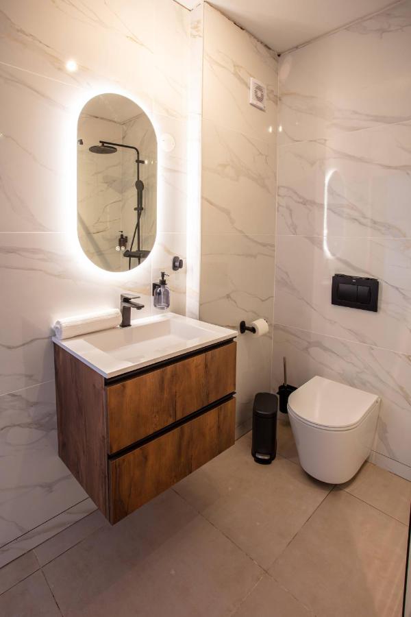 Go4Portugal - Solaina - Modern Condo with AC and Private Balcony - 3