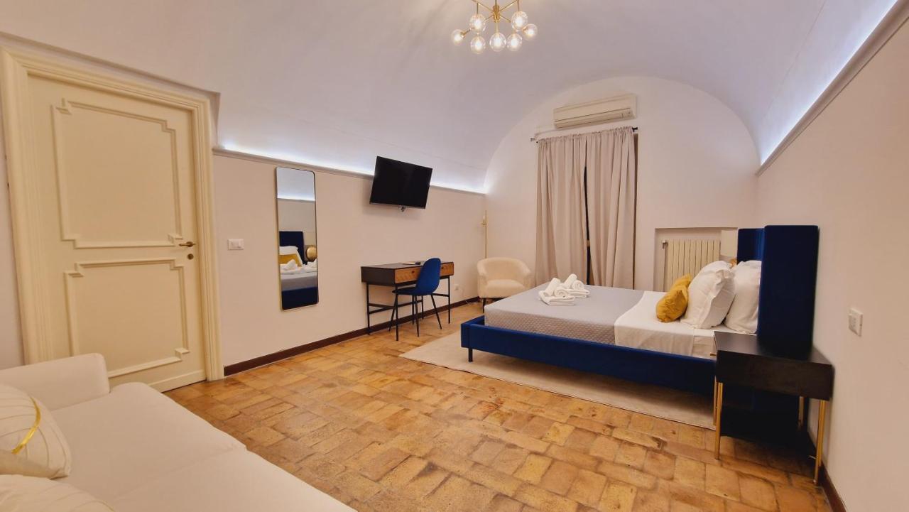 Cozy Colosseum 2BR-2BA Family Home - 2