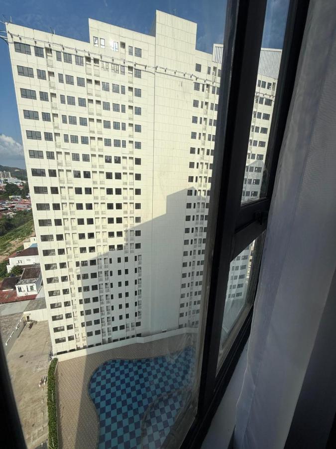 Cozy Studio Near BCS and Grand Batam Mall - with Netflix & free wifi - 5