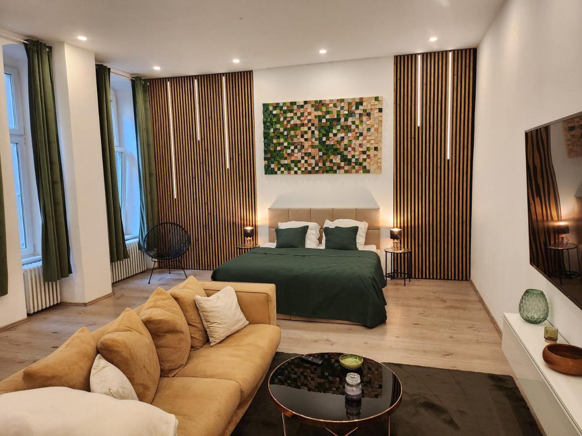 Design Apartment mit Loftfeeling in Charlottenburg - 2