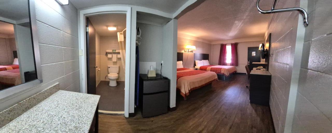 Budget Inn — photo 12