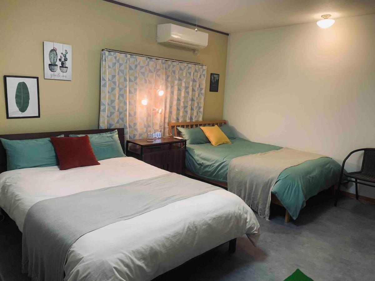 4LDK 142m2 7 min walk from Namba Station, Dotonbori, Shinsaibashi access - 4