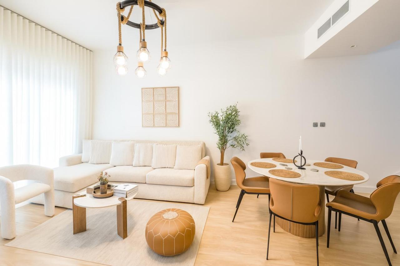 Luxury Retreat Villa on Yas Island- Licensed Holiday Home - 2