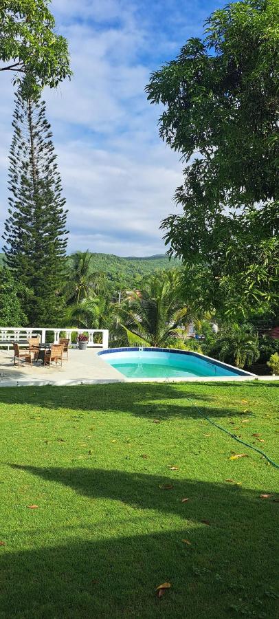 Montego Bay - Hillside Retreat - 2