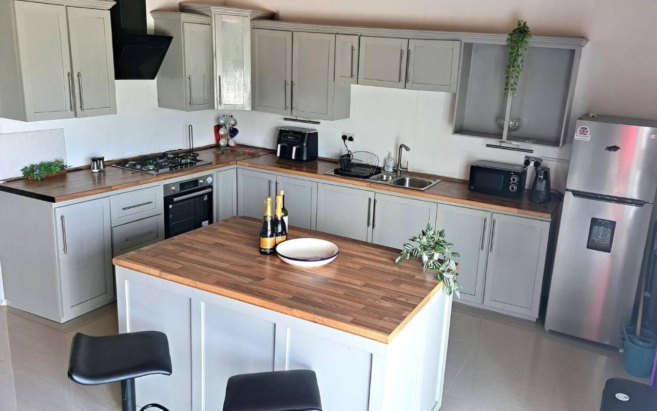 Montego Bay - Hillside Retreat - 3