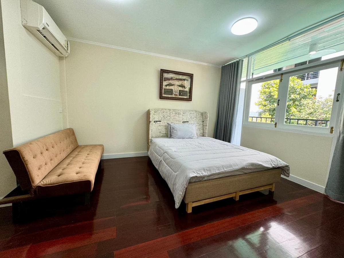 I LOVE BANGKOK - Thai Style Room near Skytrain Asok, T21, and EM District Malls - 5