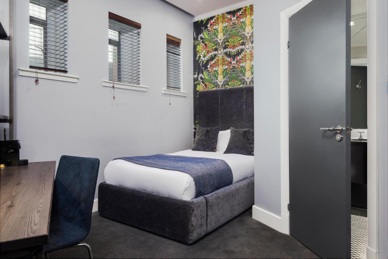 Single Club Room