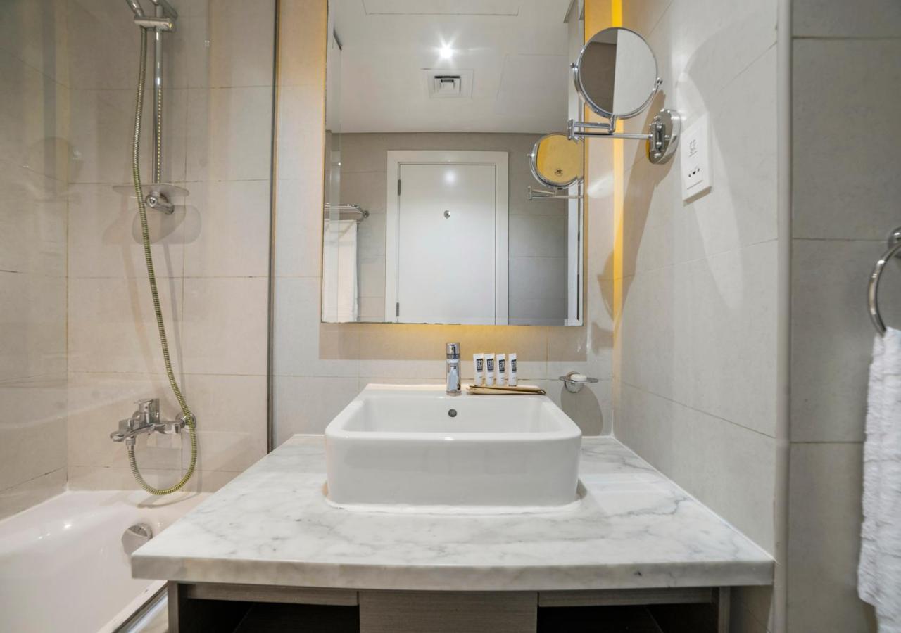 Quickstay Holiday homes Canal Bliss Balcony View - 3