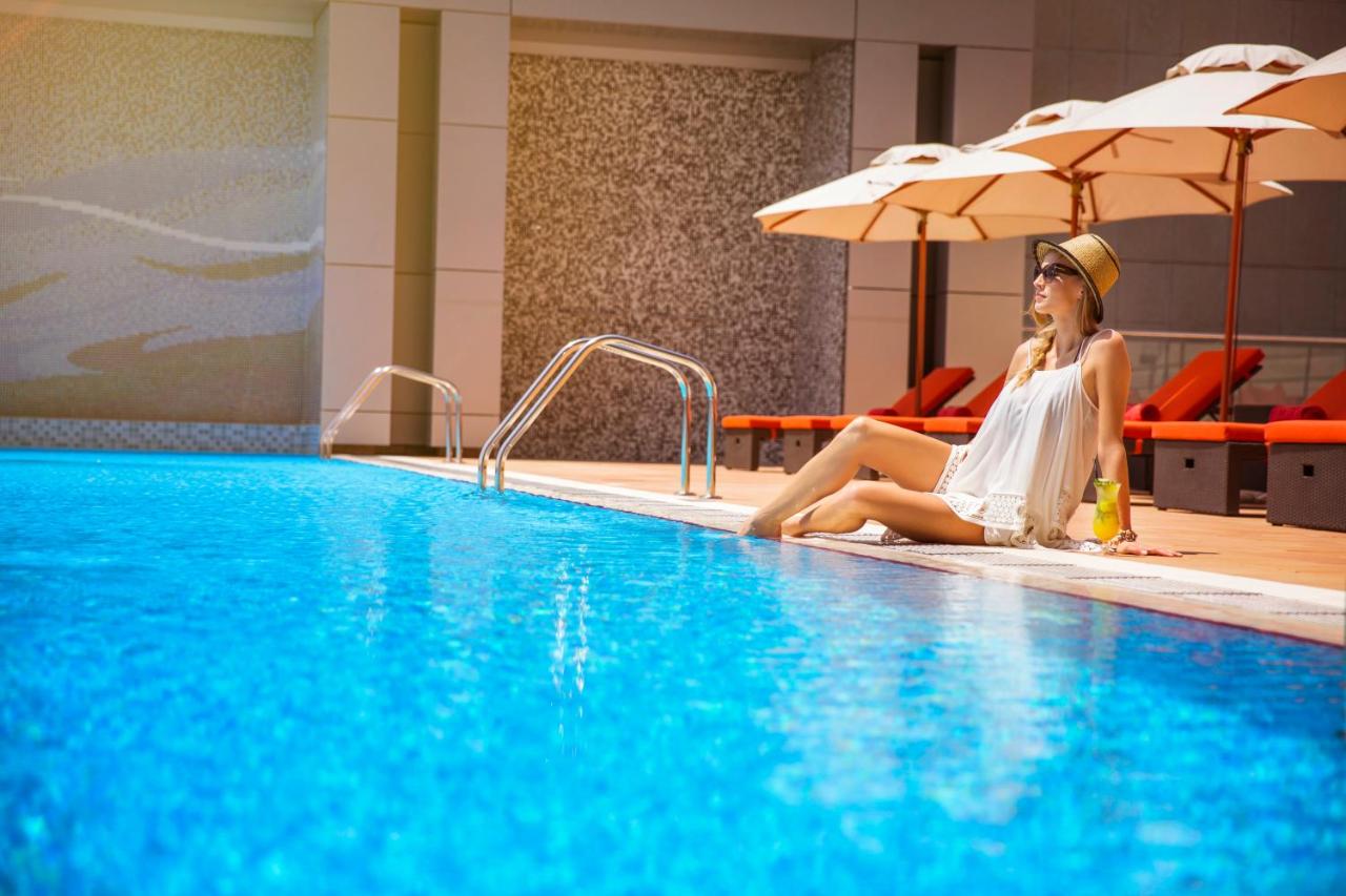 Downtown Rotana photo
