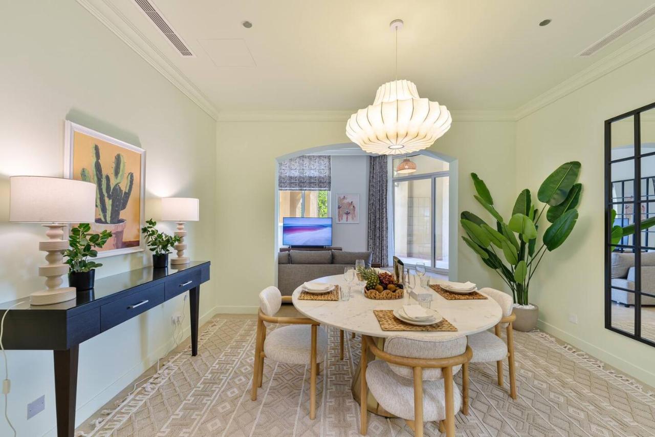 Breathtaking 1BR Sea-View Palm Apt Beach & Pool - 5