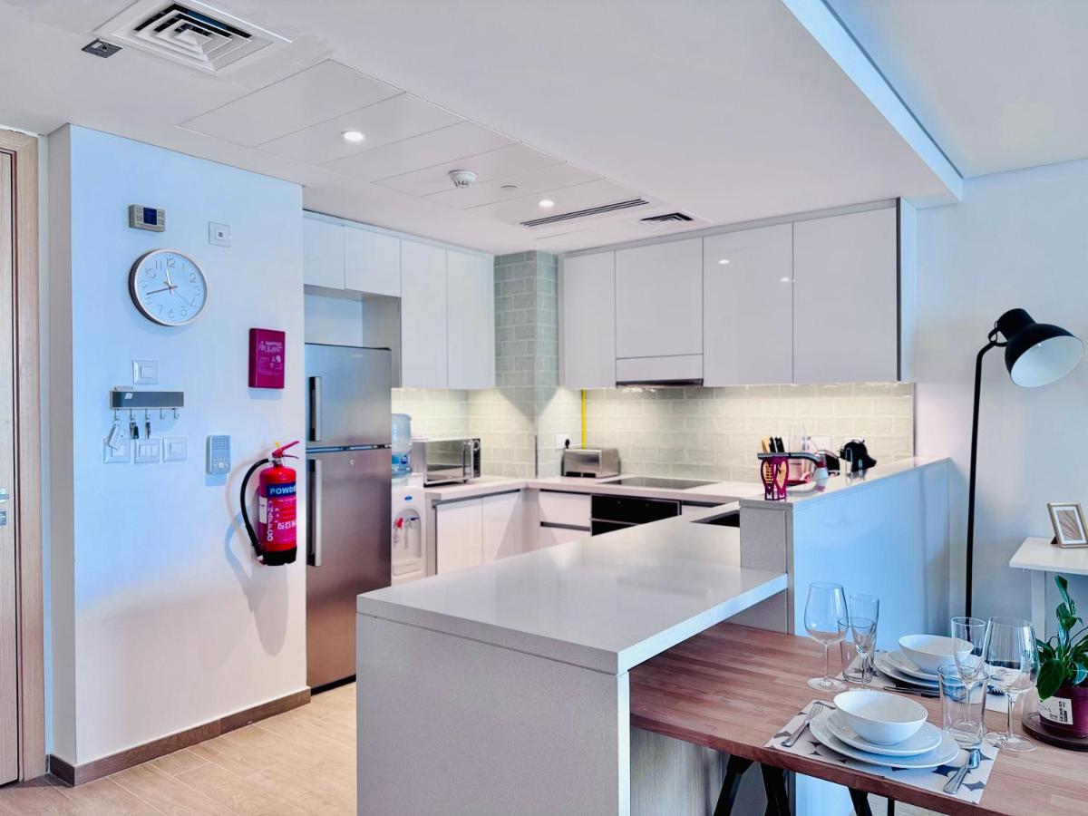 Circuit Views 1BR in Mayan 1 - 4