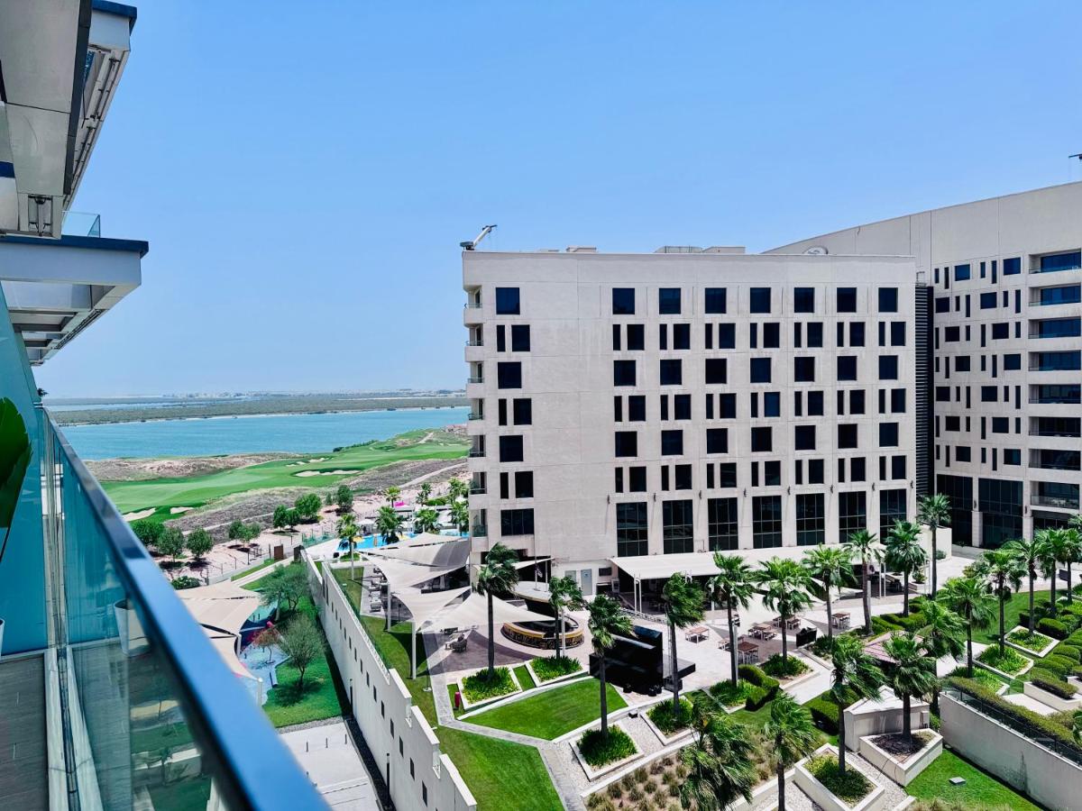 Circuit Views 1BR in Mayan 1 - 3