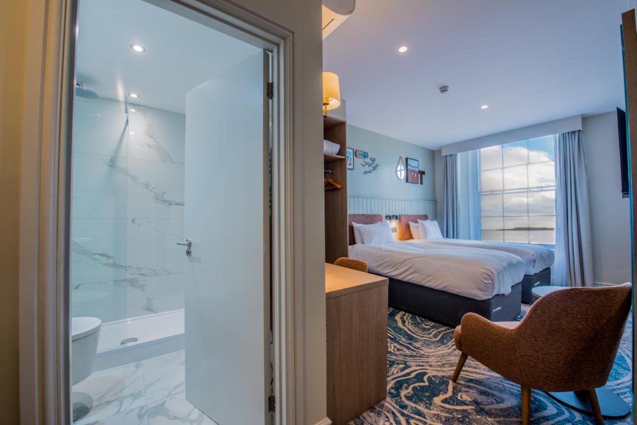 Twin Room with Sea View