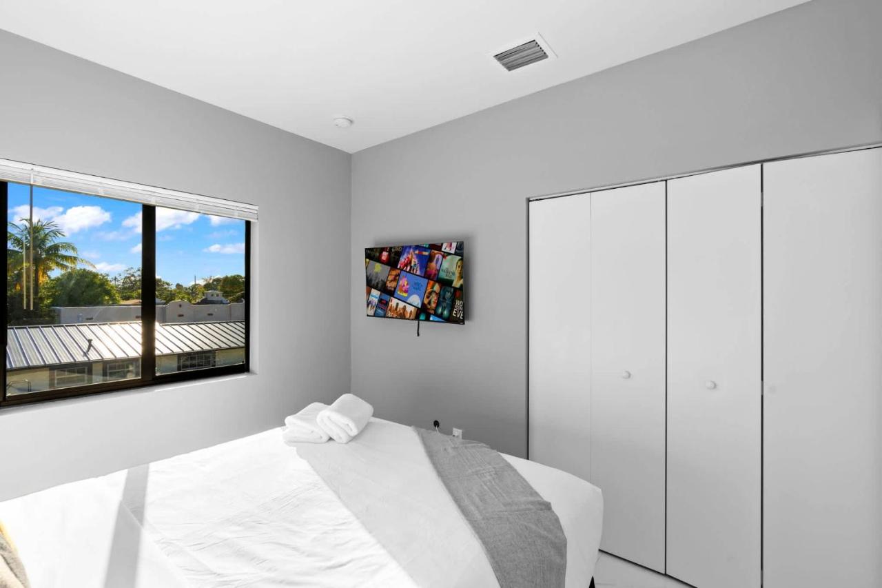 Family-Friendly Apt in Miami - Sleeps 4, Near Everything - 5