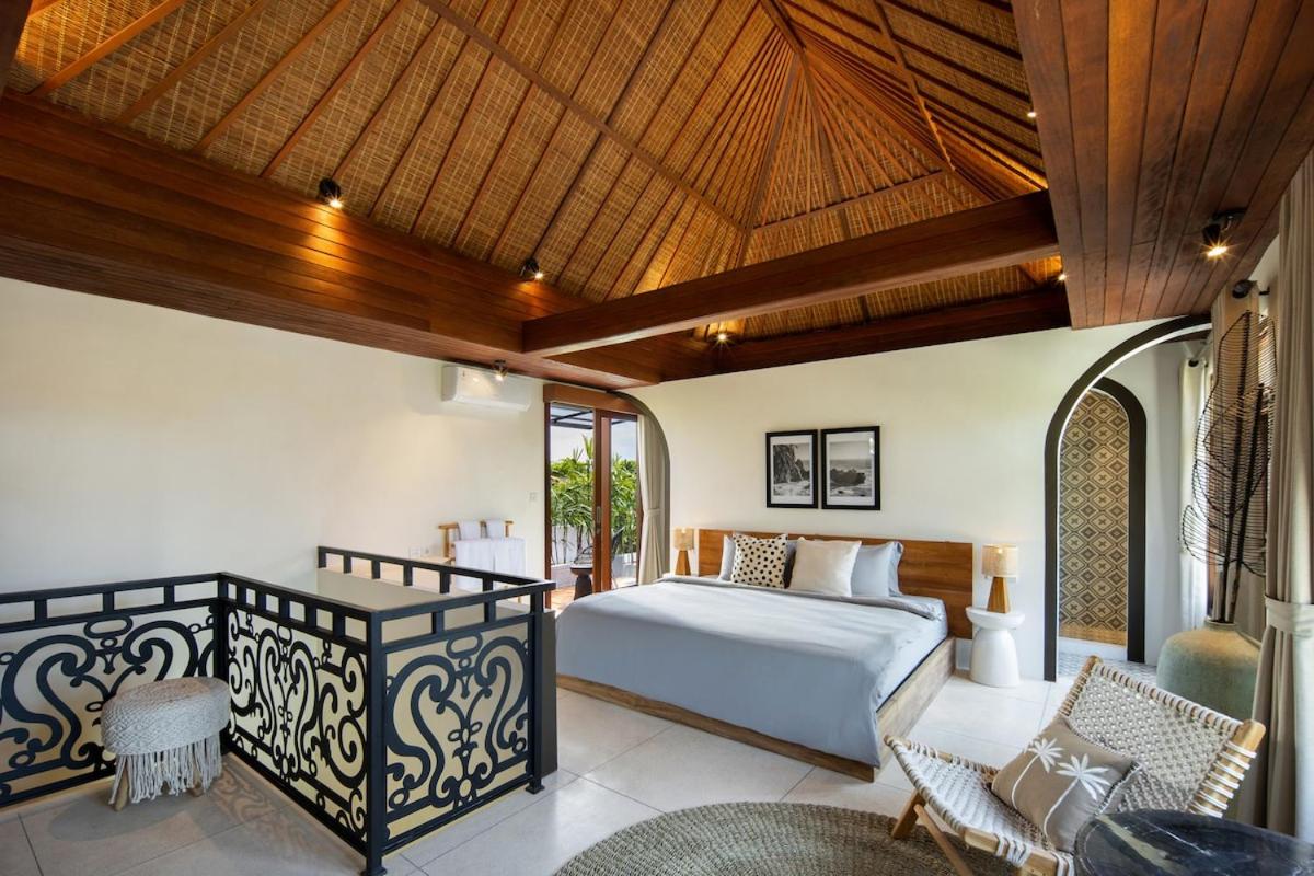 Gorgeous 6 beds, 14 pax in the heart of Seminyak - 2