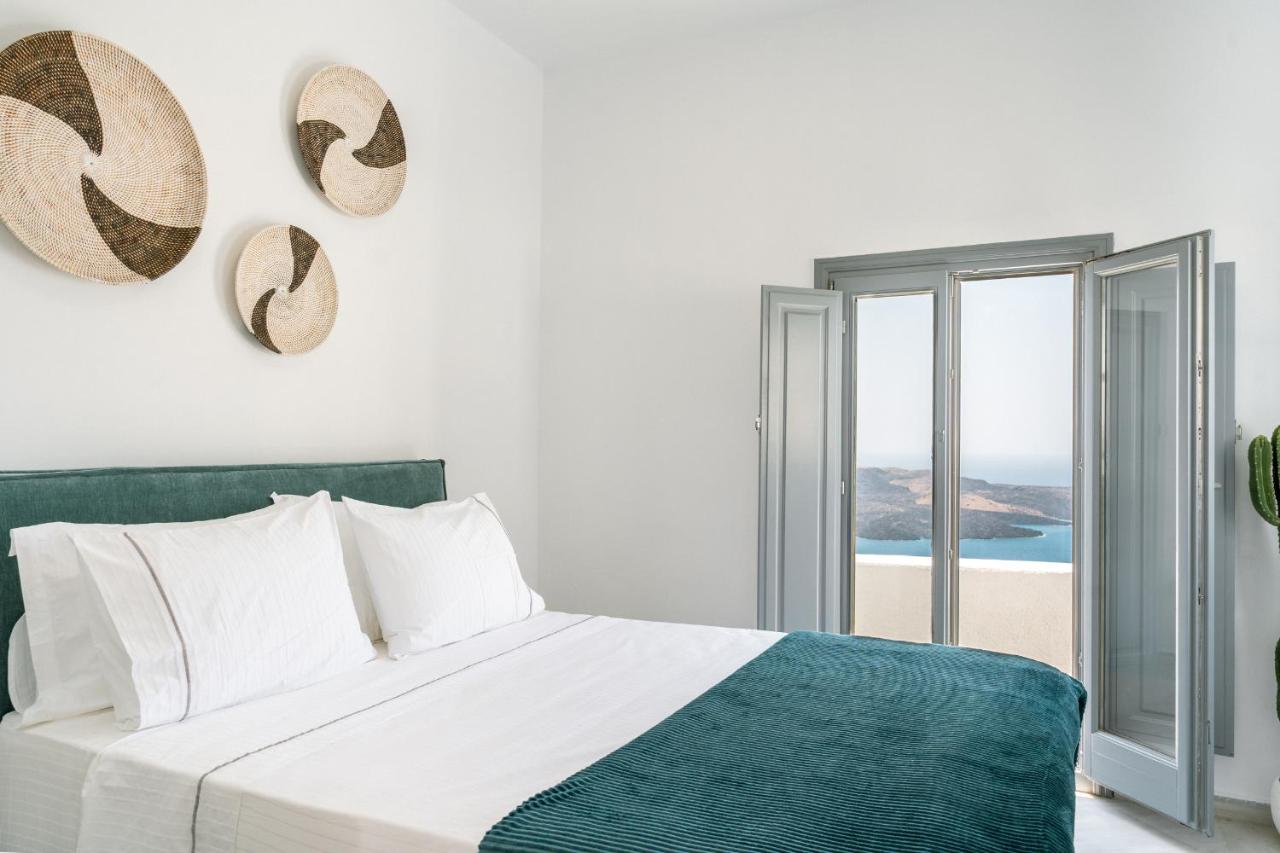 Anemos Fira Caldera View - 2