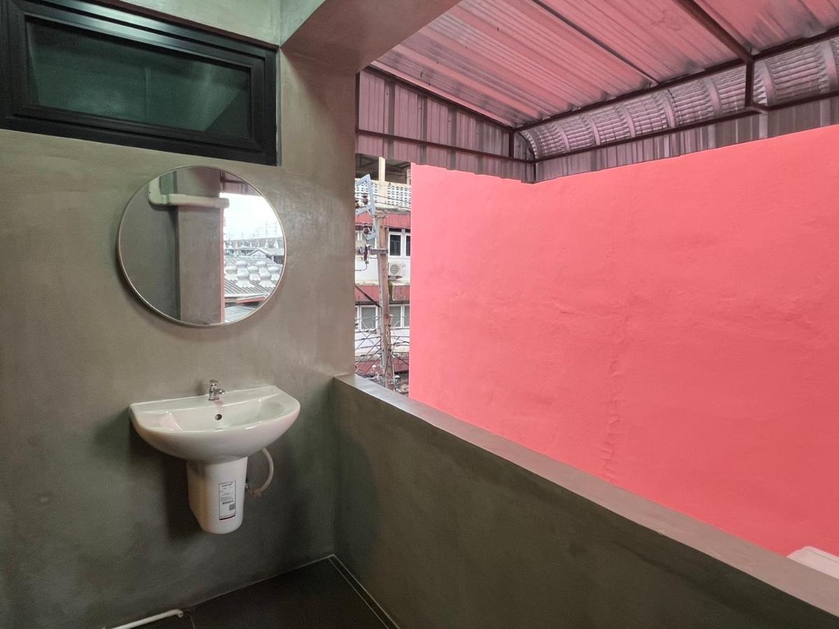 Apartment near Khlong Bang Luang - 2