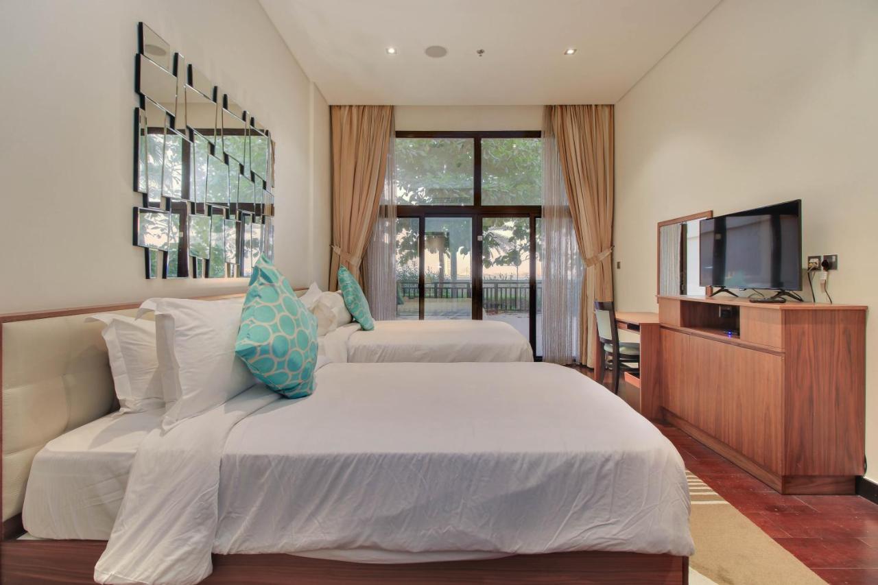 Luxe Getaways Royal Amwaj Palm Jumeirah Resort Apartment Holiday Home - 2