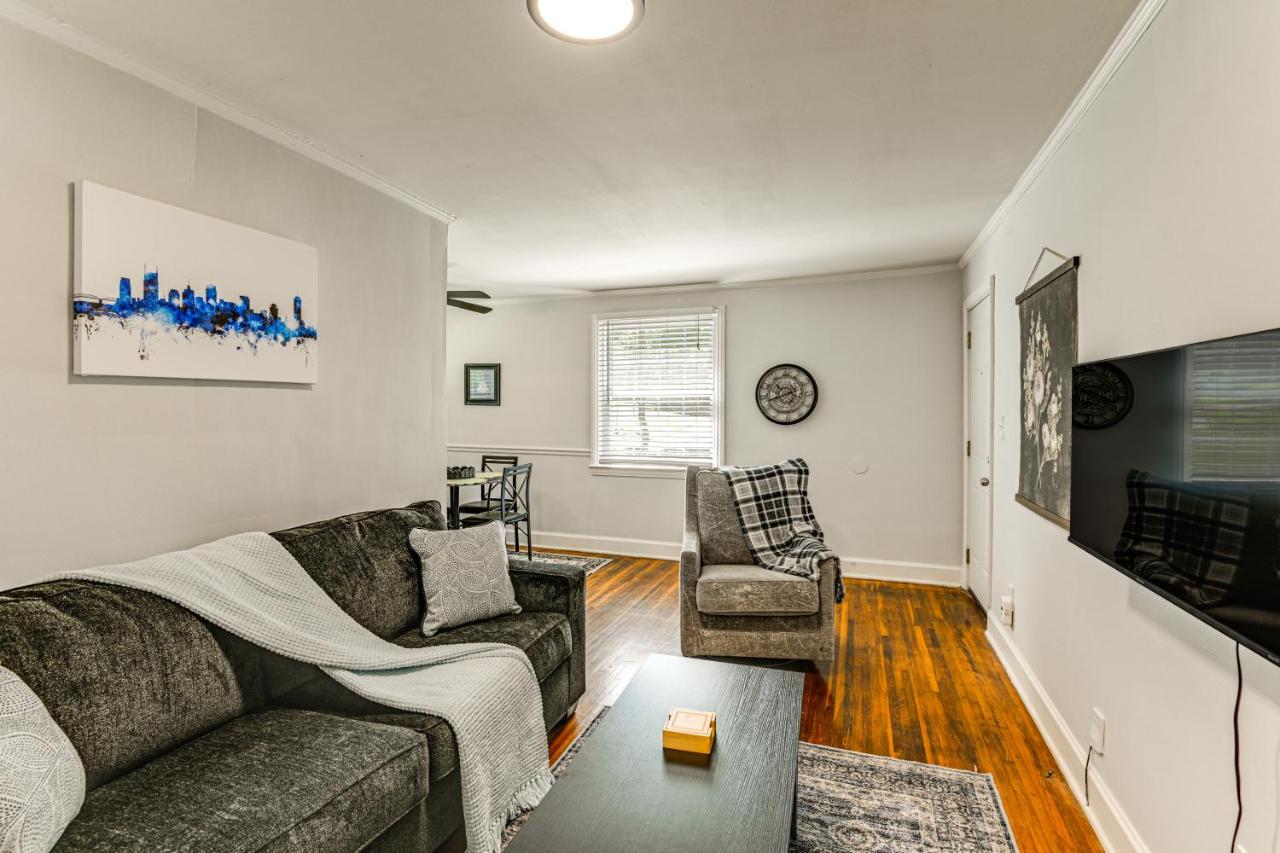 7 Mi to Dtwn Apt with Spacious Yard in Nashville