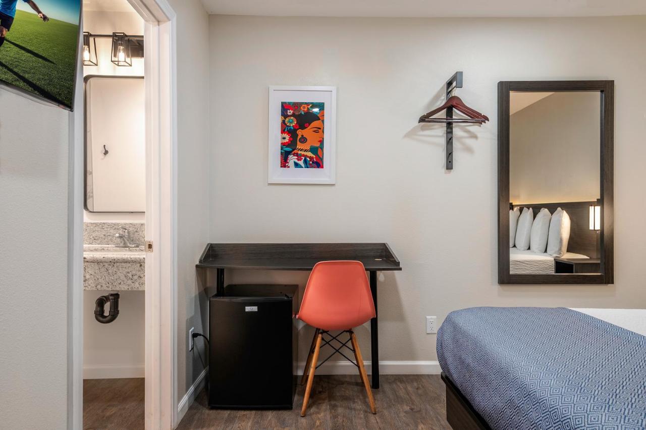 Casitas Motel — photo 13